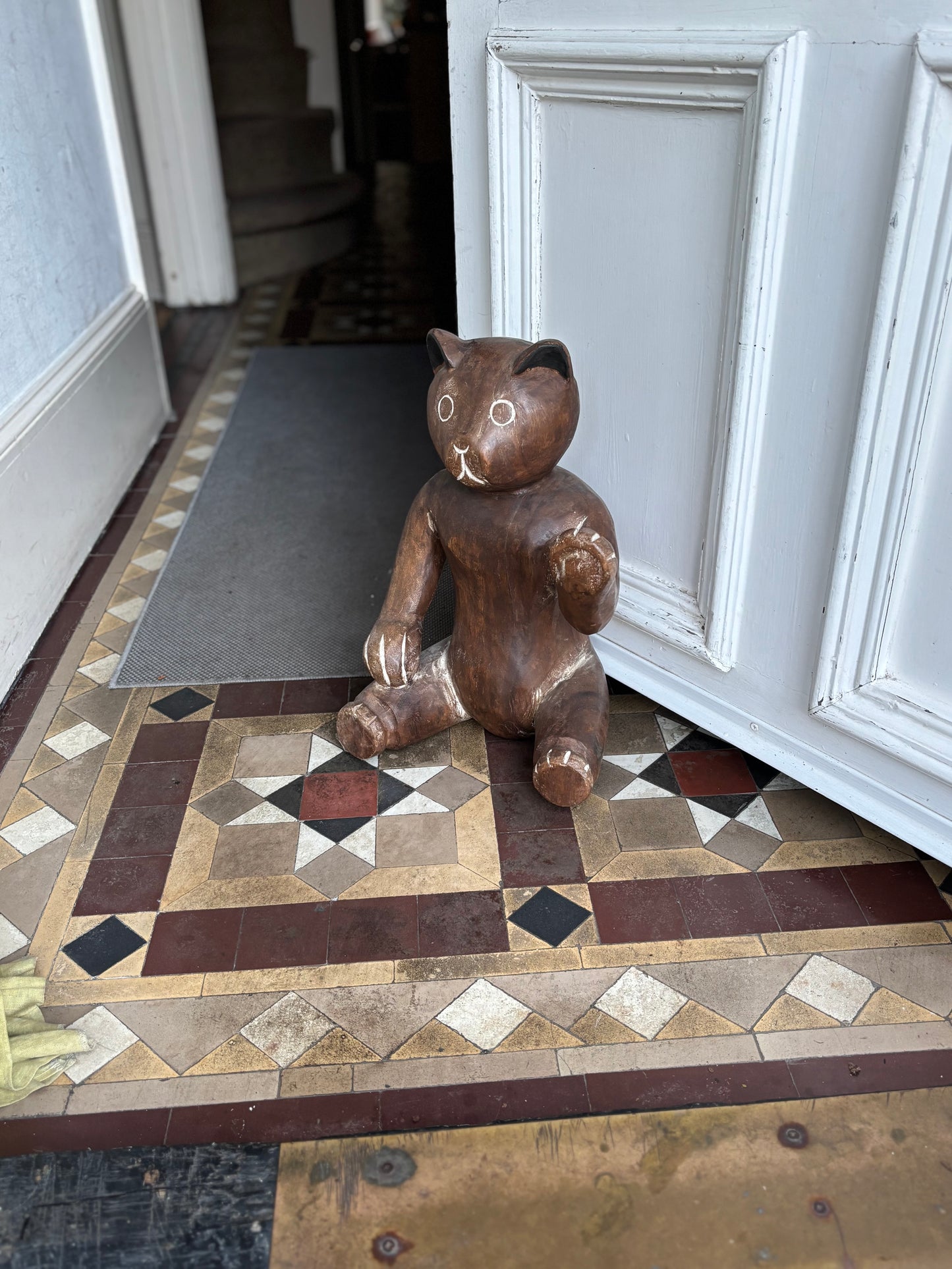 Wooden carved Bear