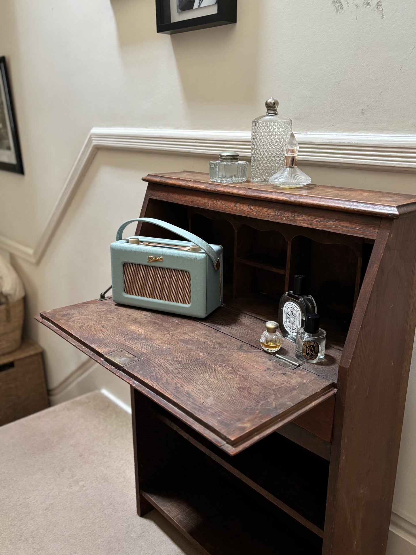 Vintage Oak writing Desk/ bureau/dressing table.