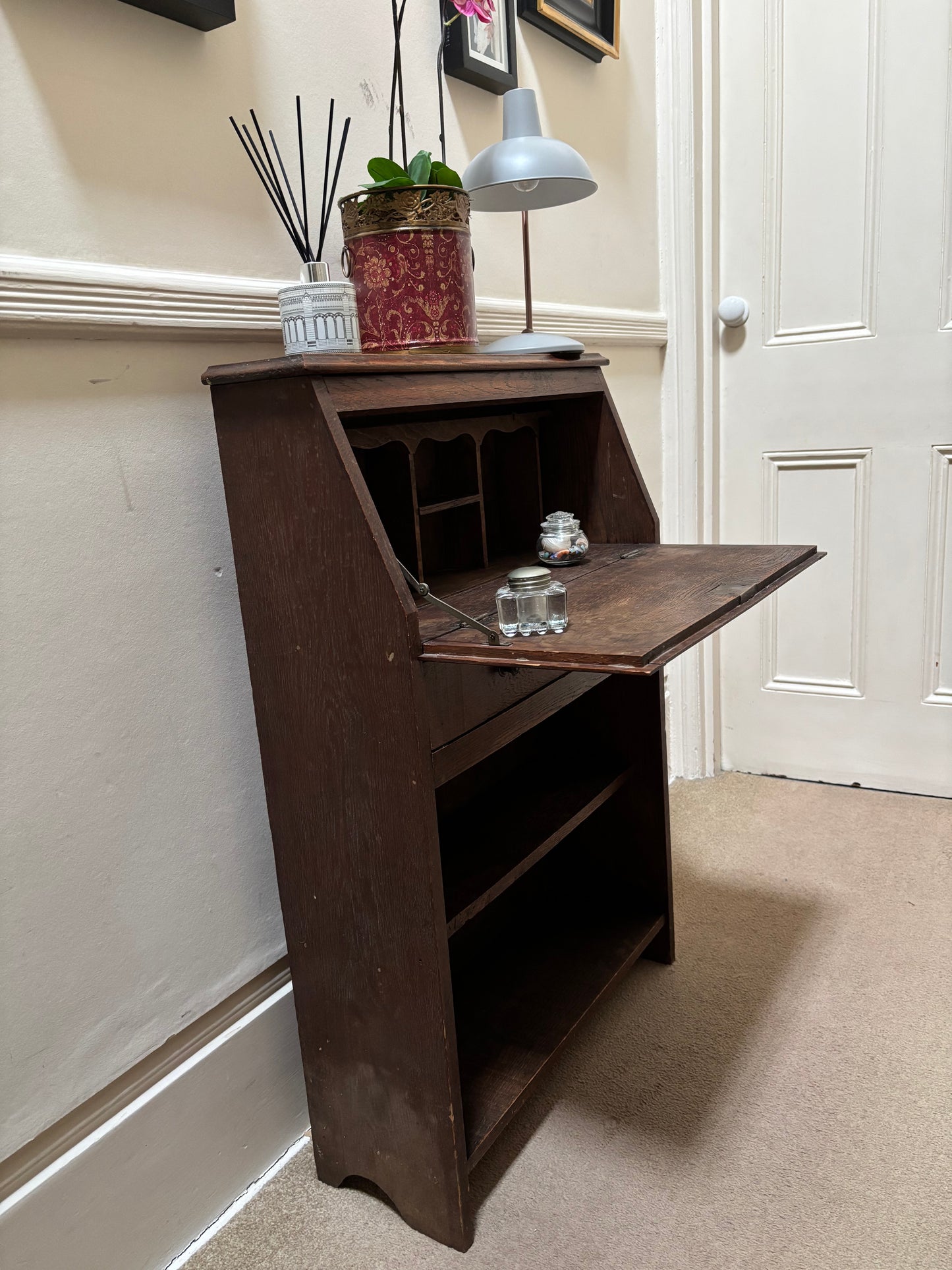 Vintage Oak writing Desk/ bureau/dressing table.