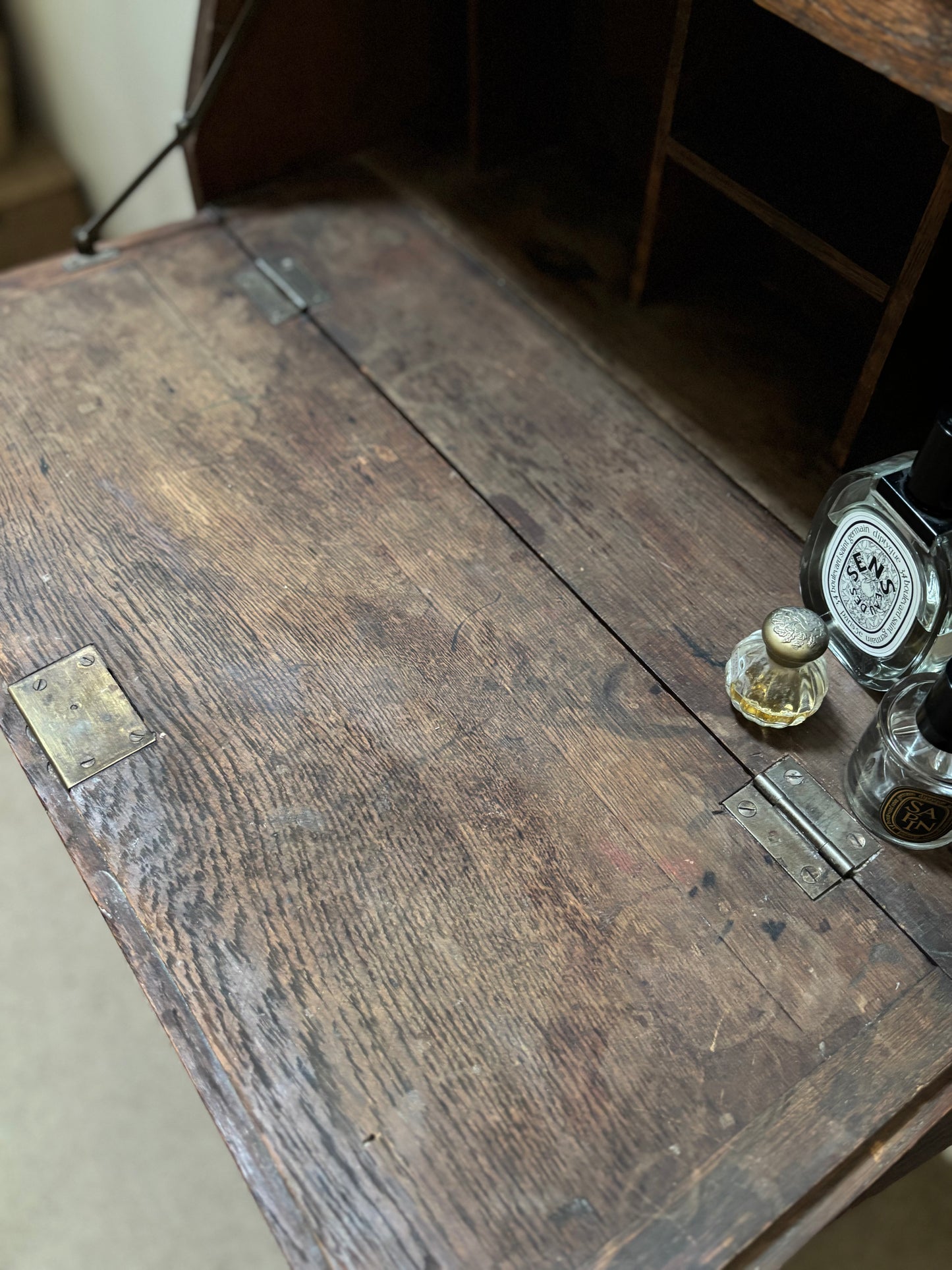 Vintage Oak writing Desk/ bureau/dressing table.